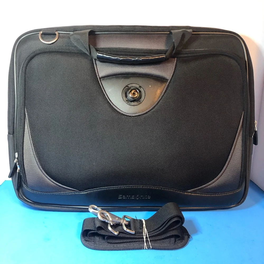 Samsonite Black Messanger Bag/Laptop Bag/Soft Briefcase. Strap Included
